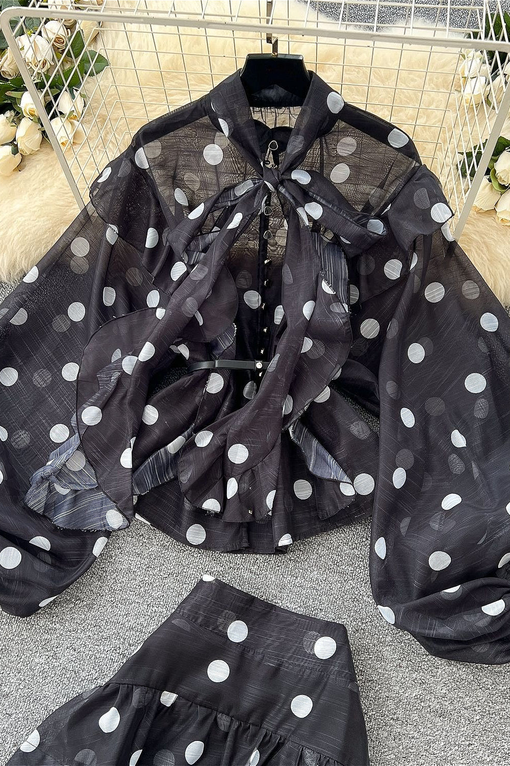 Conjunto Elegante de Lunares