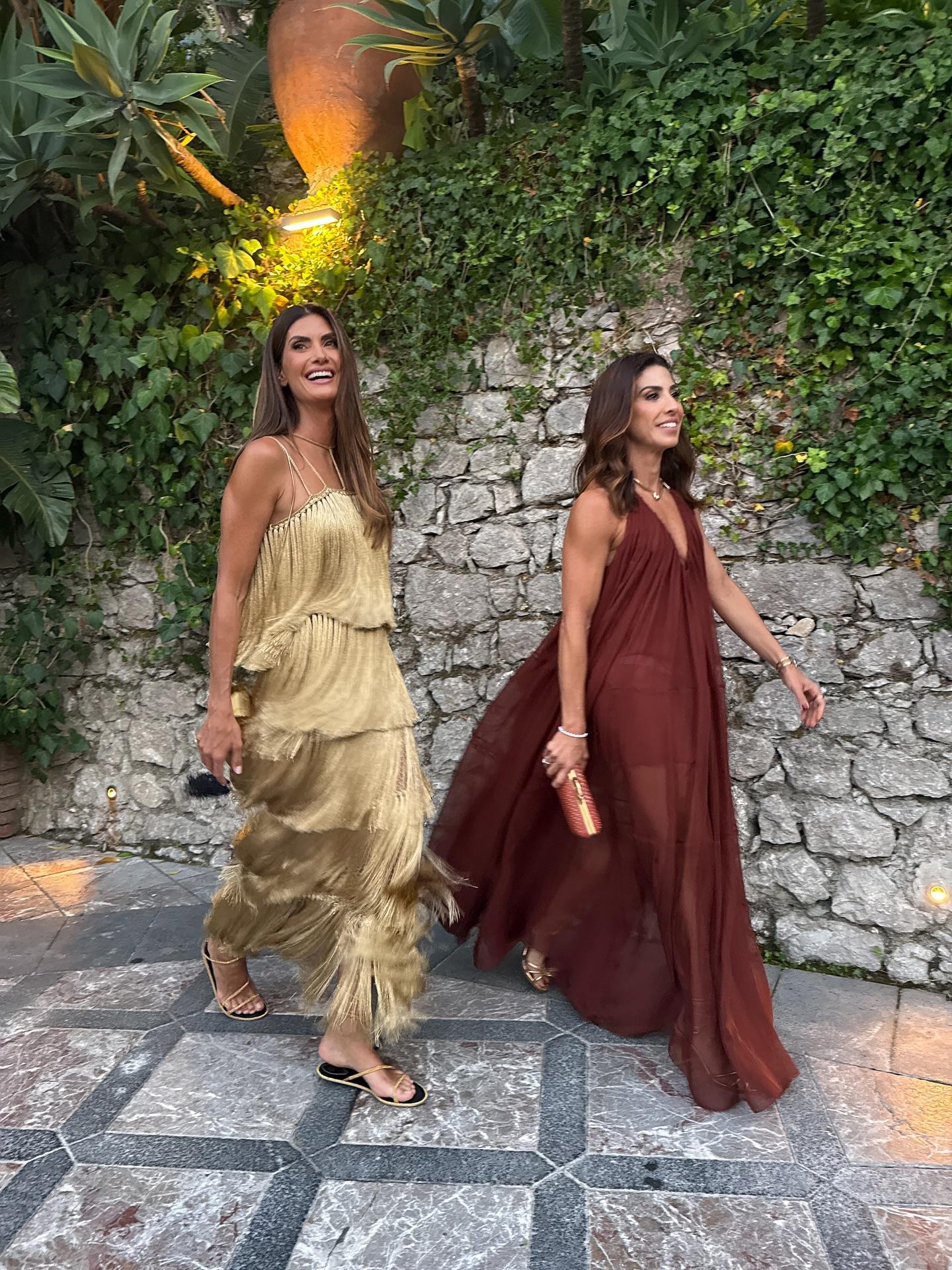 Vestido largo con flecos Sia