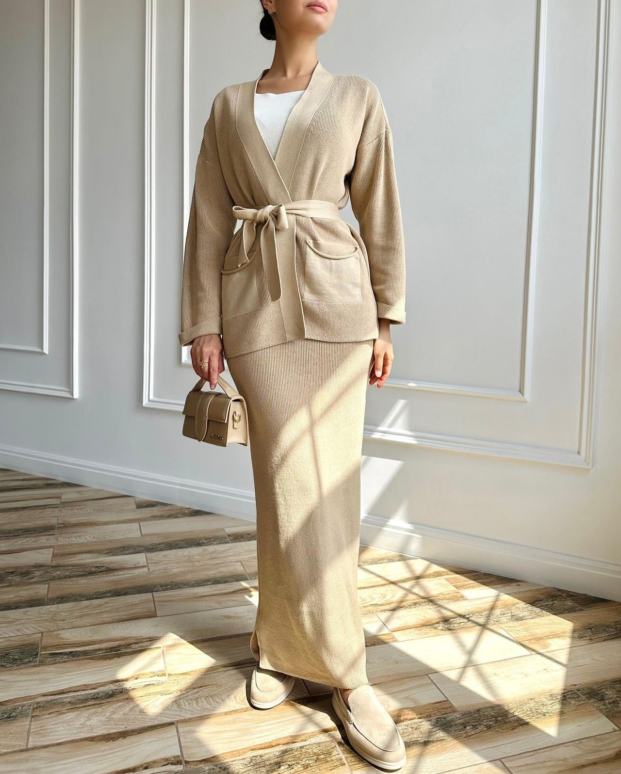 Conjunto de Falda y Suéter