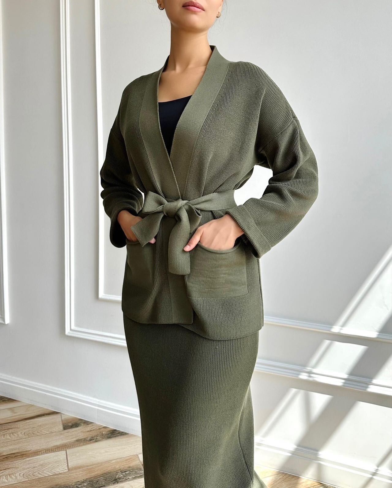 Conjunto de Falda y Suéter